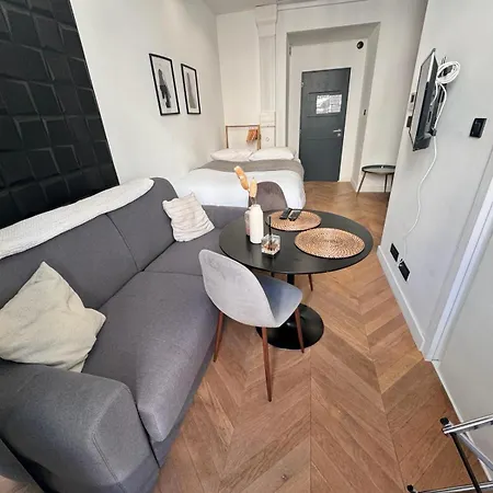 Apartment Chic Cozy In The Heart Of The