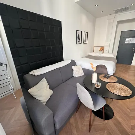 Apartment Chic Cozy In The Heart Of The